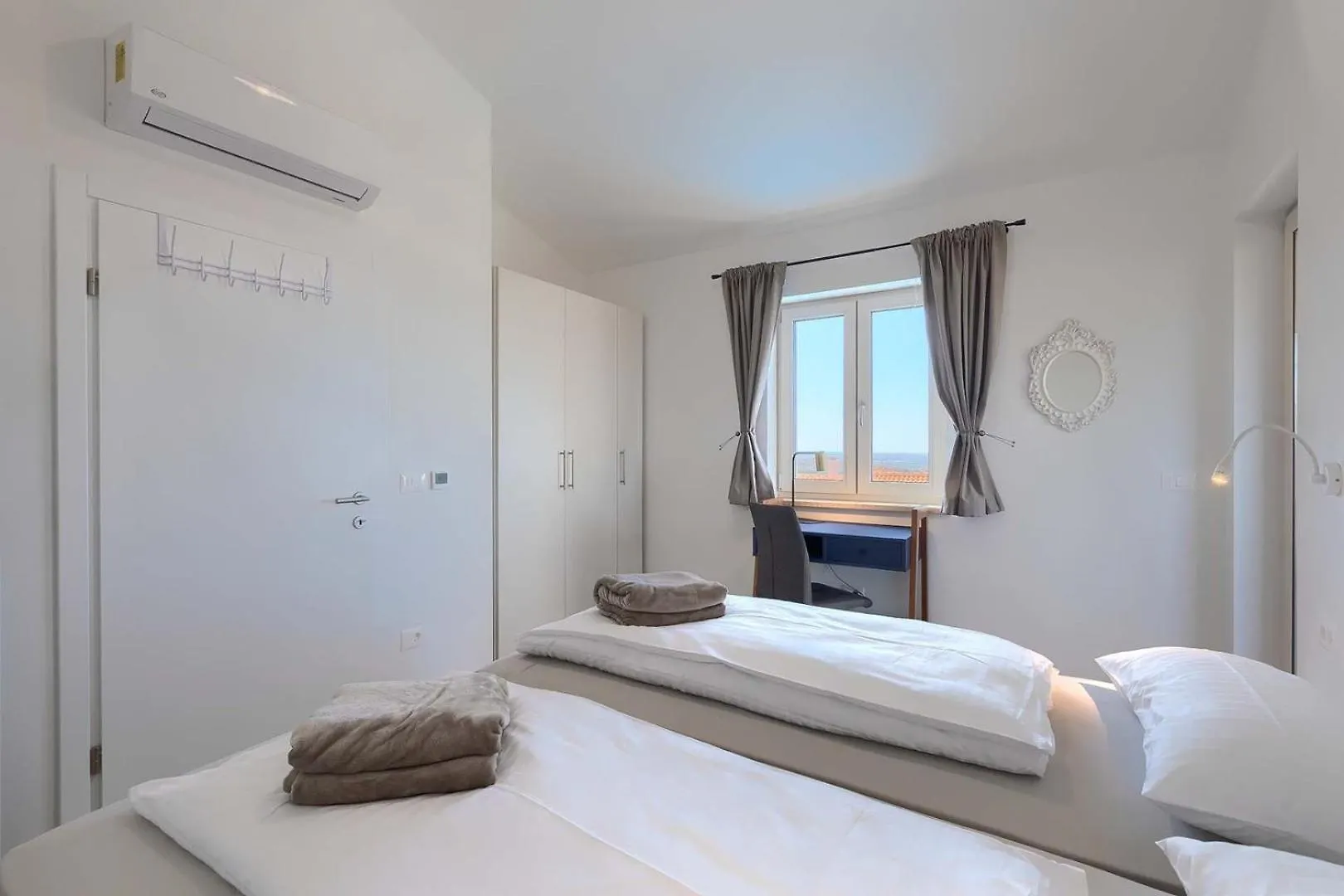 Villa Lisetta Markovac 0*,